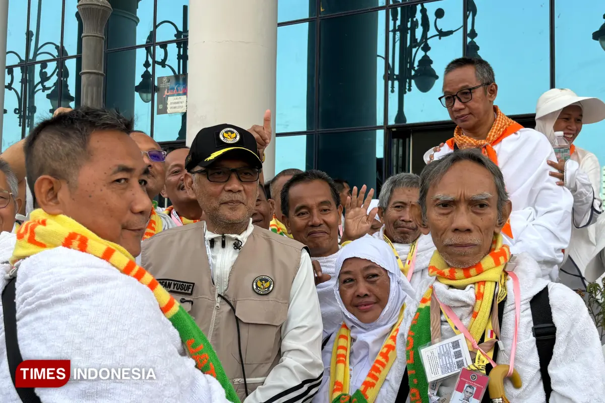 Tinjau Keberangkatan Jemaah Haji ke Arafah, Menhaj Pastikan Tidak Ada Keterlambatan