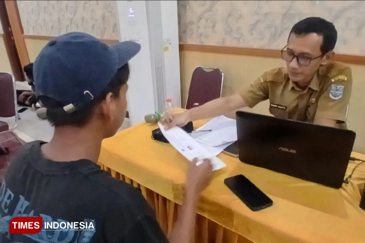 Tekan Angka Pengangguran, Disnaker Kota Banjar Jemput Bola Pembuatan Kartu Kuning ke SMK