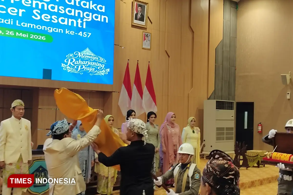 Hari Jadi Lamongan 2026 Hadirkan Tradisi Baru, Prosesi Pataka Digelar di DPRD