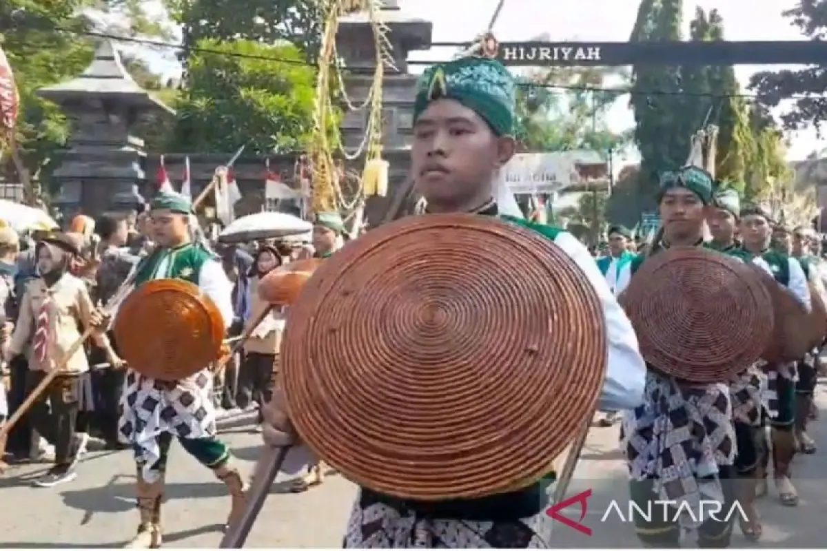 Pemkab Demak Gelar Tradisi Prajurit Patangpuluhan di Hari Raya Idul Adha