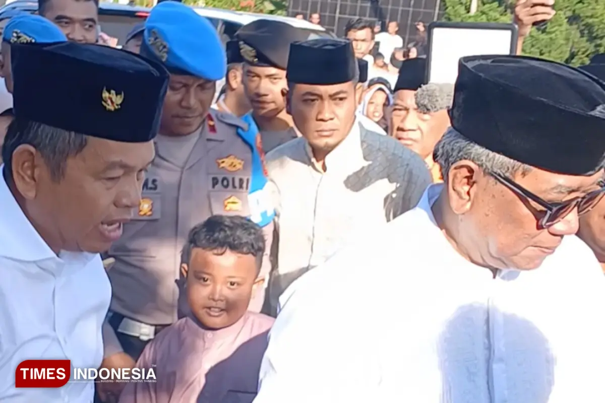 Momen Hangat Idul Adha: KDM Borong 13 Sapi Kurban Hingga Rehab Rumah Warga