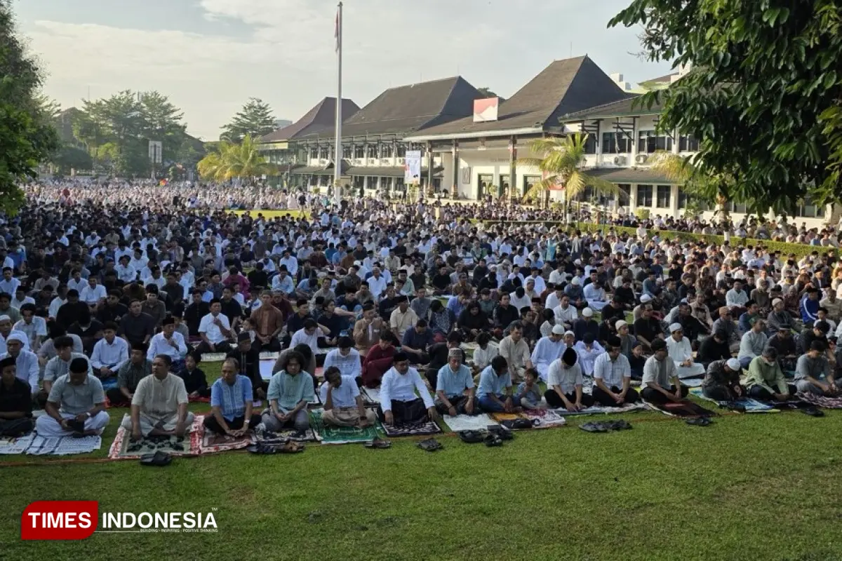 Ribuan Jamaah Salat Idul Adha di Balai Kota Yogyakarta