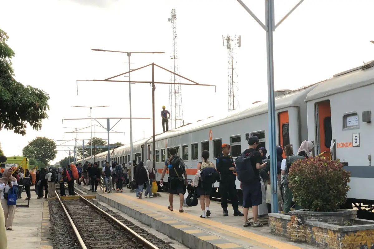 17.454 Penumpang Serbu Stasiun Wilayah Daop 9 Jember, Bukti Kereta Api Transportasi Pilihan di Momen Idul Adha
