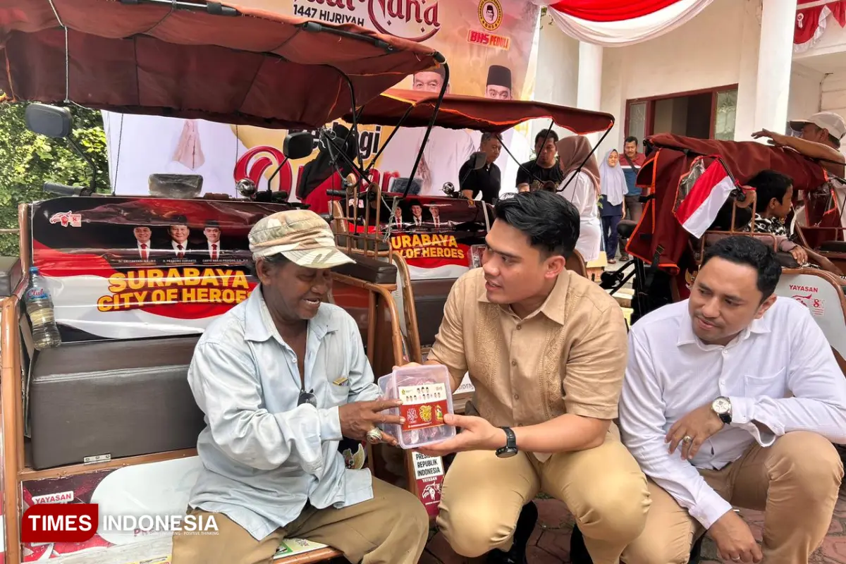 Wujud Keharmonisan, Gerindra Surabaya Bersama Eri Cahyadi Kurban Sapi Jumbo