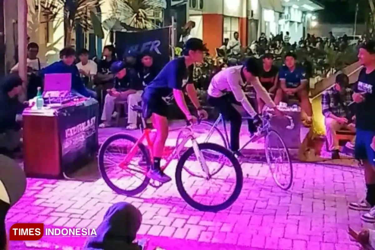 Kayuh Malam Kota Cerita, Satukan Komunitas Lari dan Sepeda di Kota Kediri