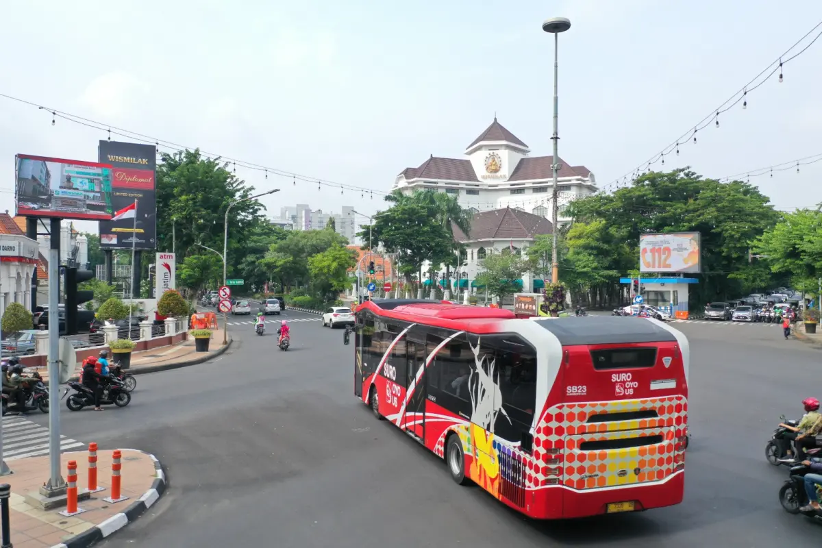 31 Mei di Surabaya, Naik Suroboyo Bus hingga Parkir di Puluhan Titik Hanya Bayar Rp733