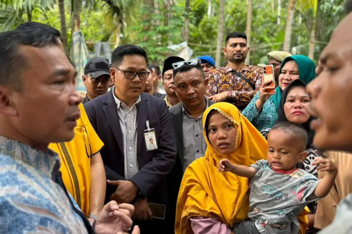Mendukbangga Serahkan Bantuan Rumah Layak Huni di Aceh Tenggara