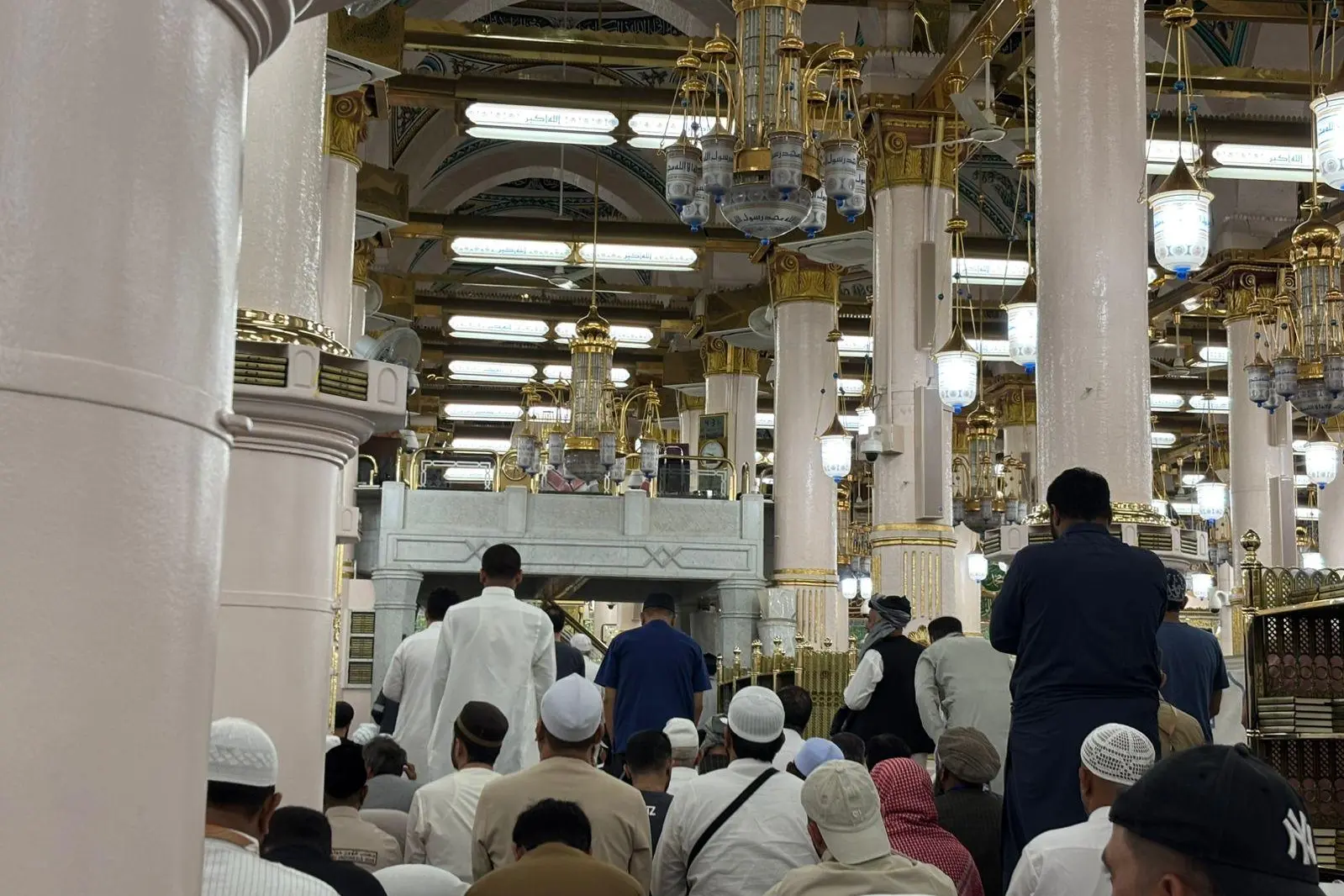 Jelang Kedatangan 100 Ribu Jemaah ke Madinah, DPR Fokus Layanan ke Raudhah
