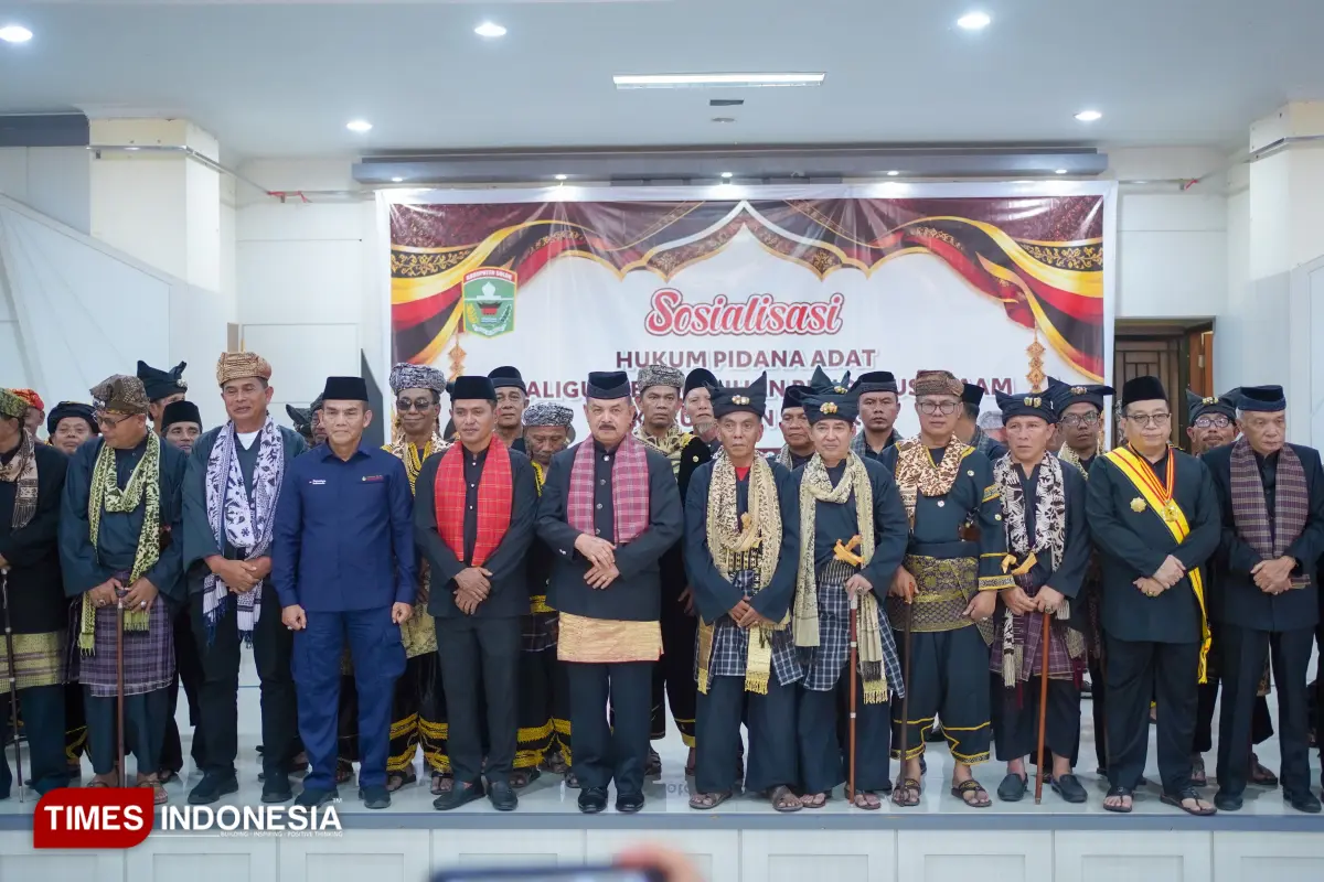 Pengurus LKAAM Resmi Dikukuhkan, Bupati Solok Tekankan Pentingnya Peran Adat
