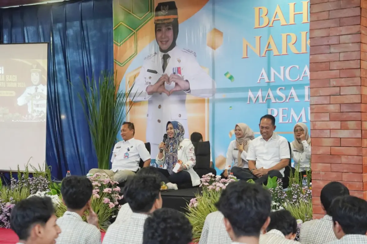 Pelajar Jadi Garda Terdepan, Ning Ita Ajak Generasi Muda Mojokerto Jauhi Narkoba