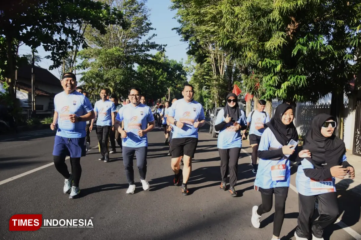 Ribuan Pelari Ikuti Bhayangkara Run 5K, Polres Bondowoso Pererat Kedekatan dengan Warga