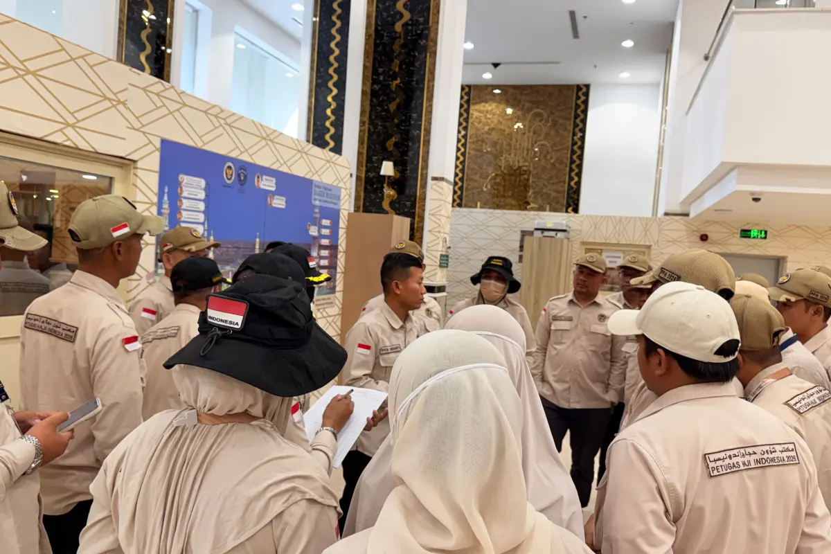 Petugas Haji Terminal Hijrah Siap Menyambut Kedatangan Jemaah Haji Indonesia di Madinah