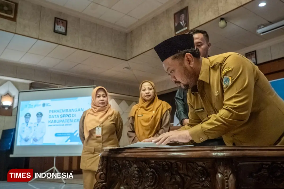 Bupati Gresik Minta Pengelola SPPG Pilah Sampah dari Dapur