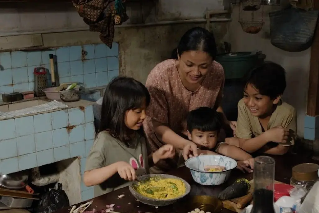 Film Jangan Buang Ibu, Angkat Kisah Pilu Menghadapi Bapak yang Problematik