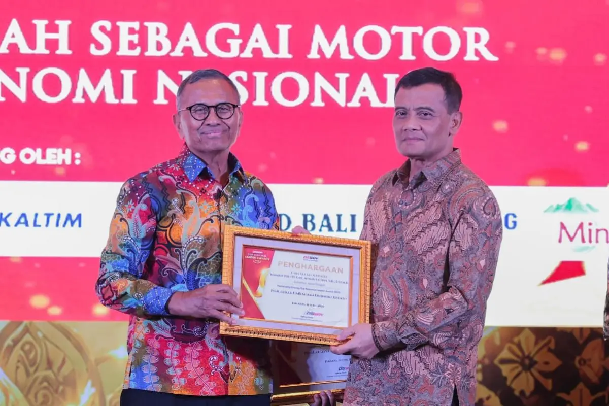 Ahmad Luthfi Raih Penghargaan Tokoh Penggerak UMKM dan Ekonomi Kreatif Nasional 2026
