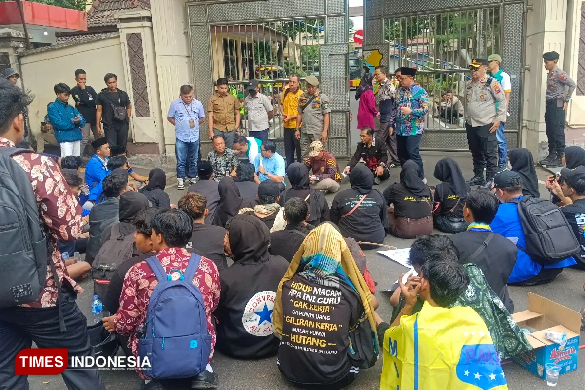 Didemo Mahasiswa, Pemkab Bondowoso Siap Tindaklanjuti Pembebasan PBB bagi Warga Miskin