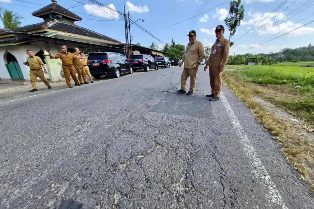 Gubernur Ahmad Luthfi Tambah Anggaran, Enam Ruas Jalan Provinsi di Wonogiri Dibangun Tahun Ini