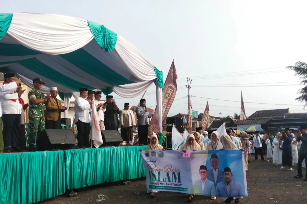 Sambut 1 Muharam 1448 H, Ribuan Warga Cianjur Meriahkan Pawai Ta'aruf