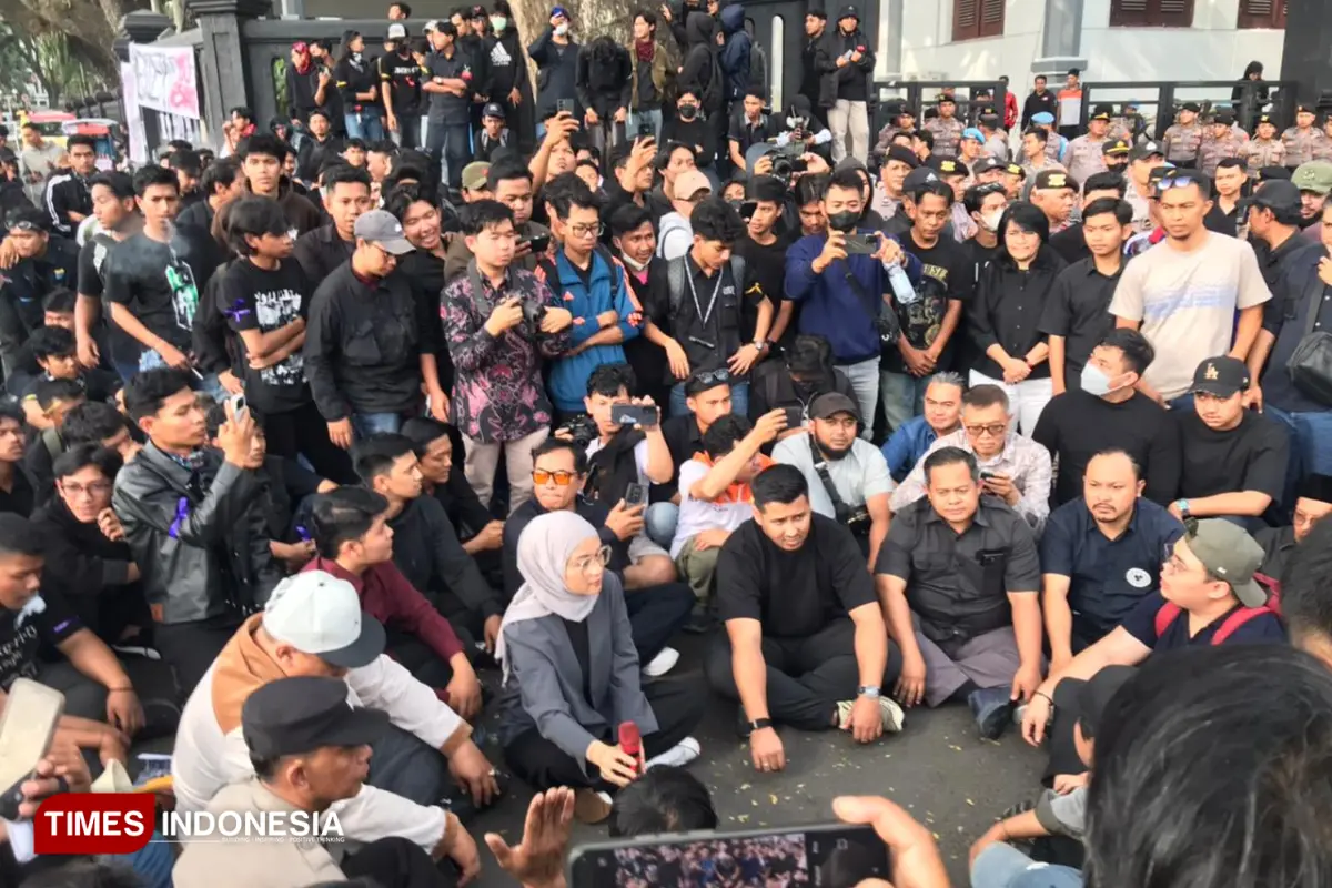 DPRD Kota Malang Teruskan Tuntutan Mahasiswa ke DPR RI, Tegaskan MBG Perlu Dievaluasi