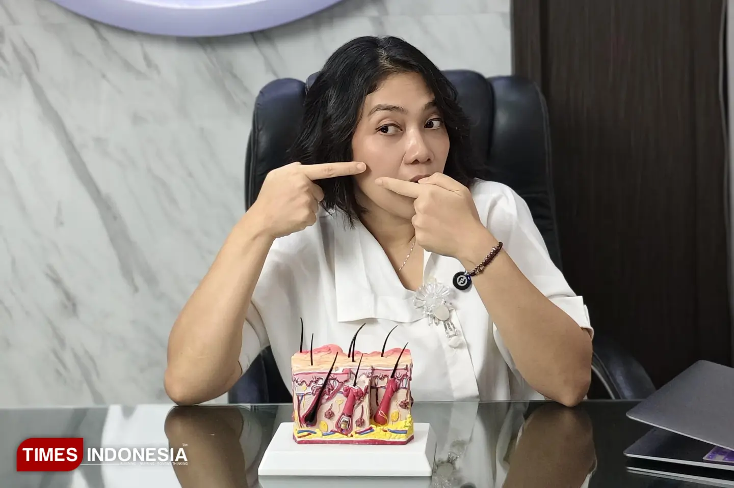 Dr. dr. Dhelya Widasmara - 2