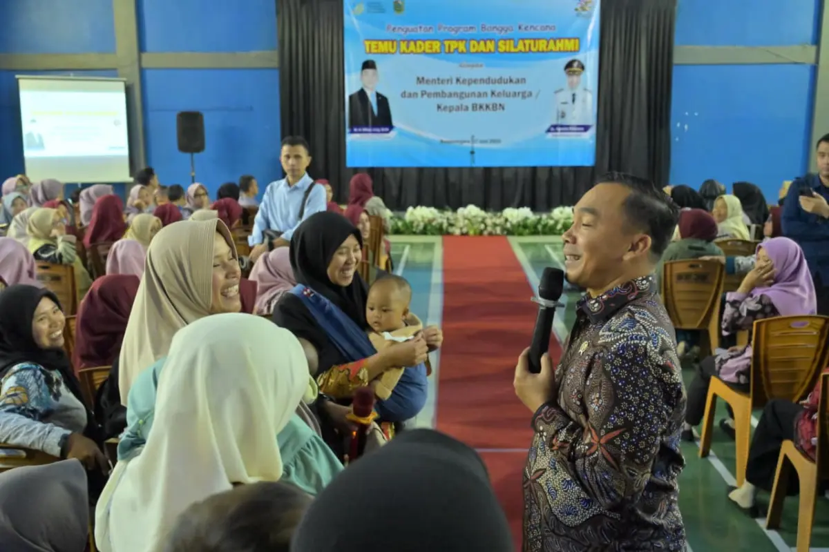 Temui Kader TPK Banjarnegara, Mendukbangga RI Pastikan MBG 3B Tepat Sasaran