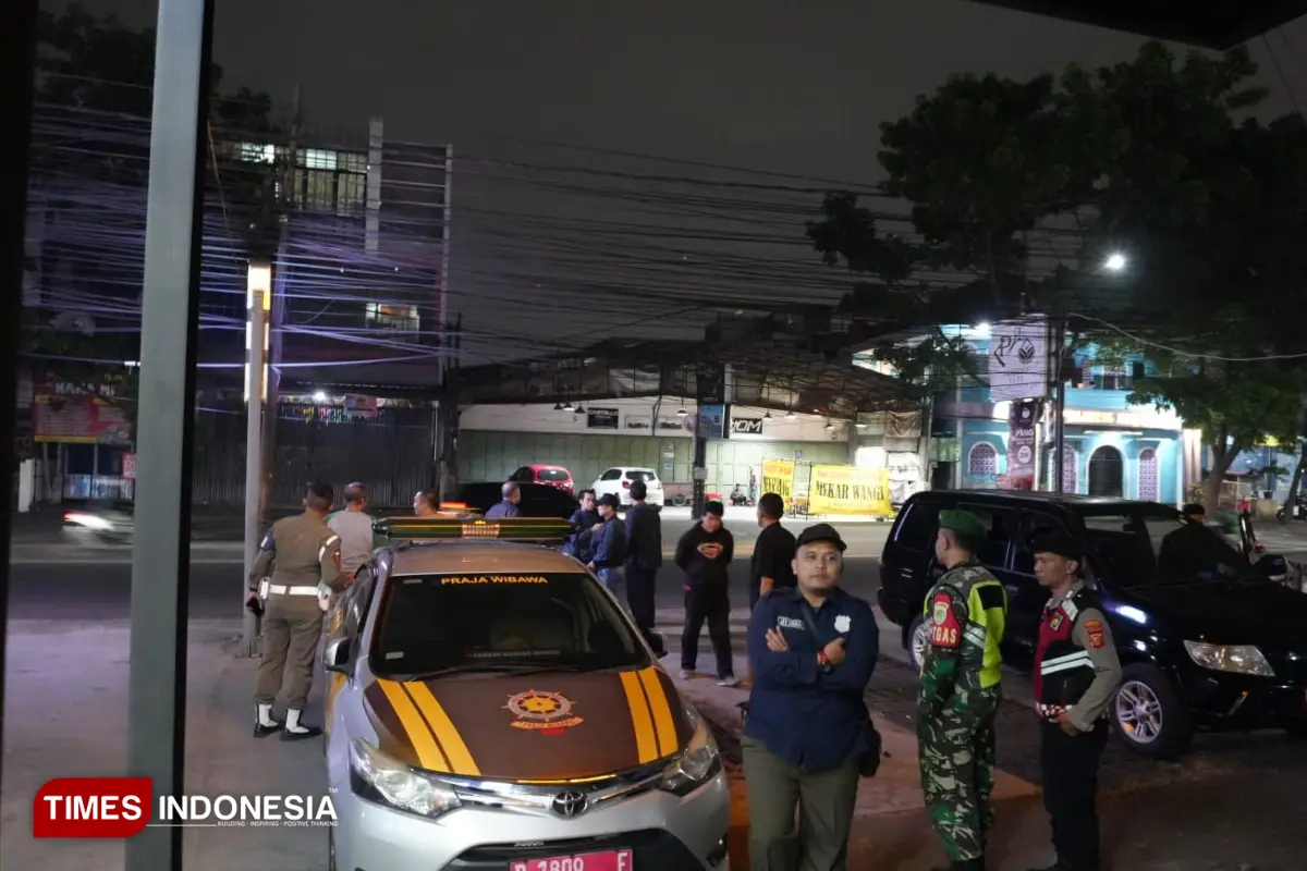 Nekat Beroperasi di Hari Besar Keagamaan, Tempat Hiburan Malam di Bandung Ditutup Satpol PP