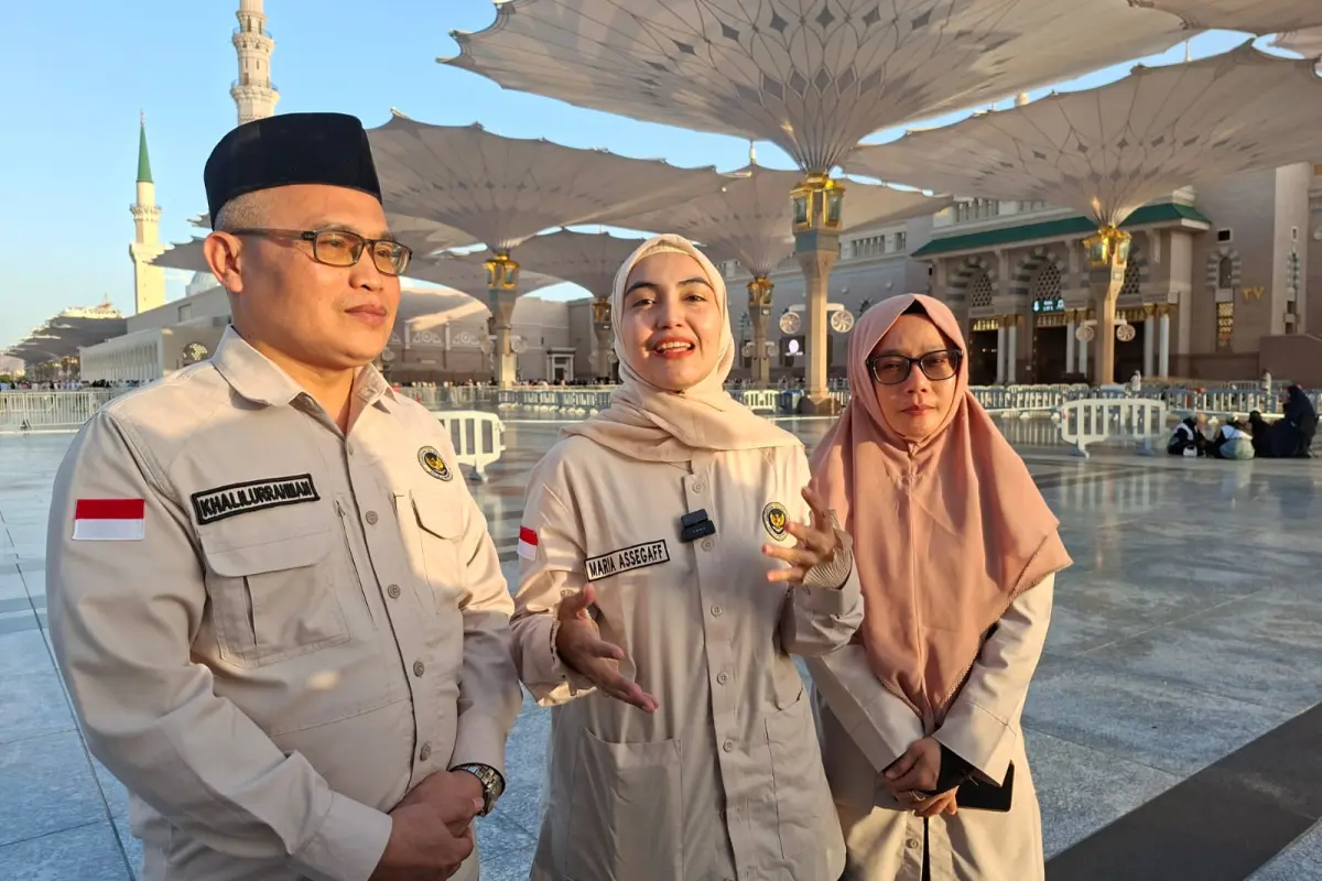 Dipuji Karena Tertib, Jemaah Haji Indonesia Antre saat Masuk Raudhah