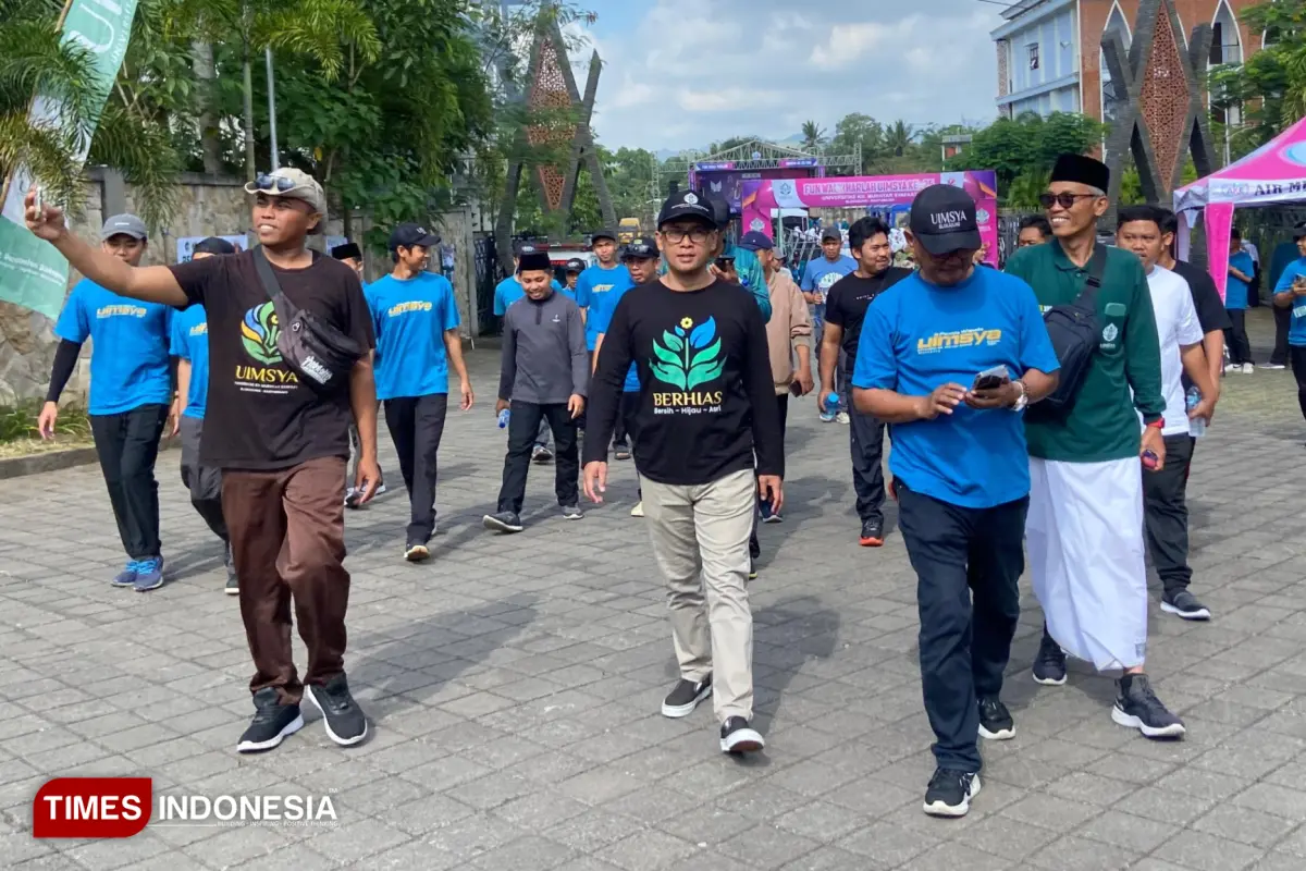 Fun Walk hingga Hiburan Musik Warnai Harlah ke-25 UIMSYA Blokagung Banyuwangi