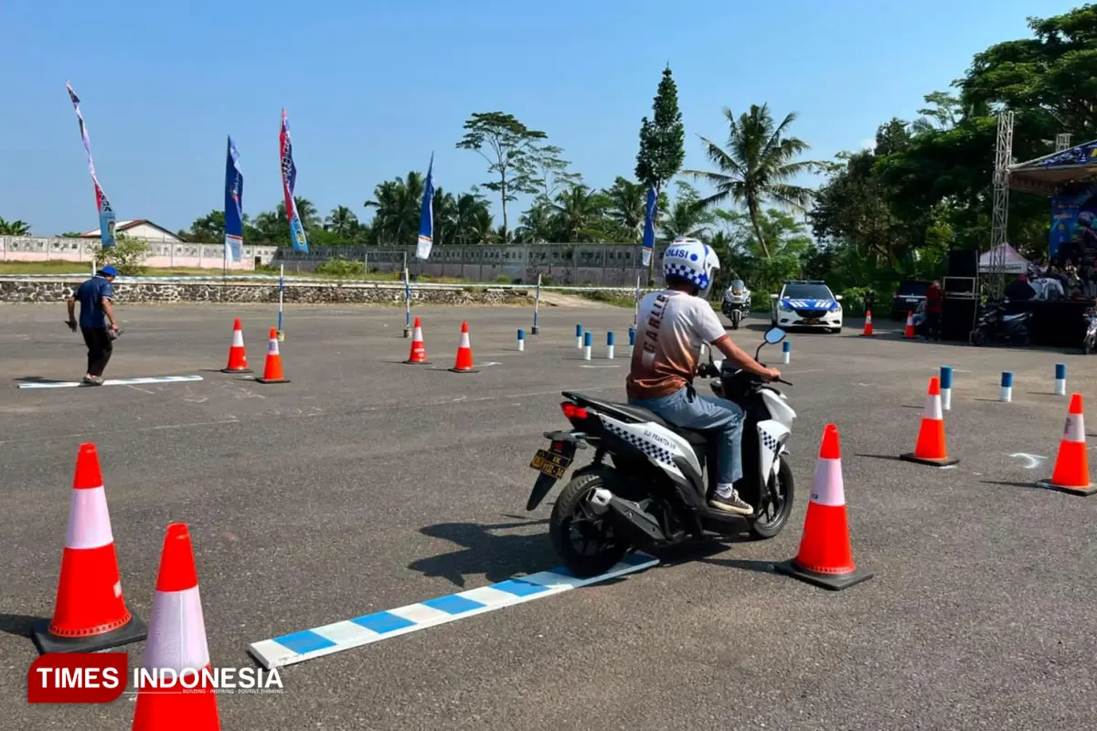 Lomba safety riding