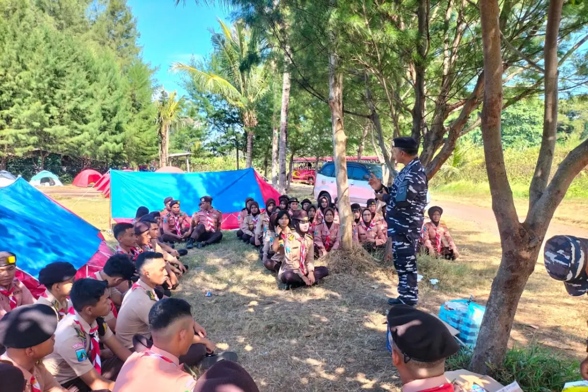Lanal Banyuwangi Bentuk Karakter Maritim Pelajar Lewat Persami KKRI