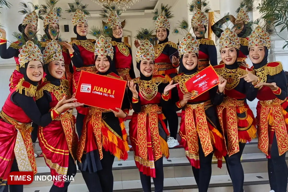 Tampil Energik, Dharma Wanita Persatuan (DWP) Setda Pemkab Ponorogo Raih Juara 1 Lomba Yel-Yel Akademi ABC