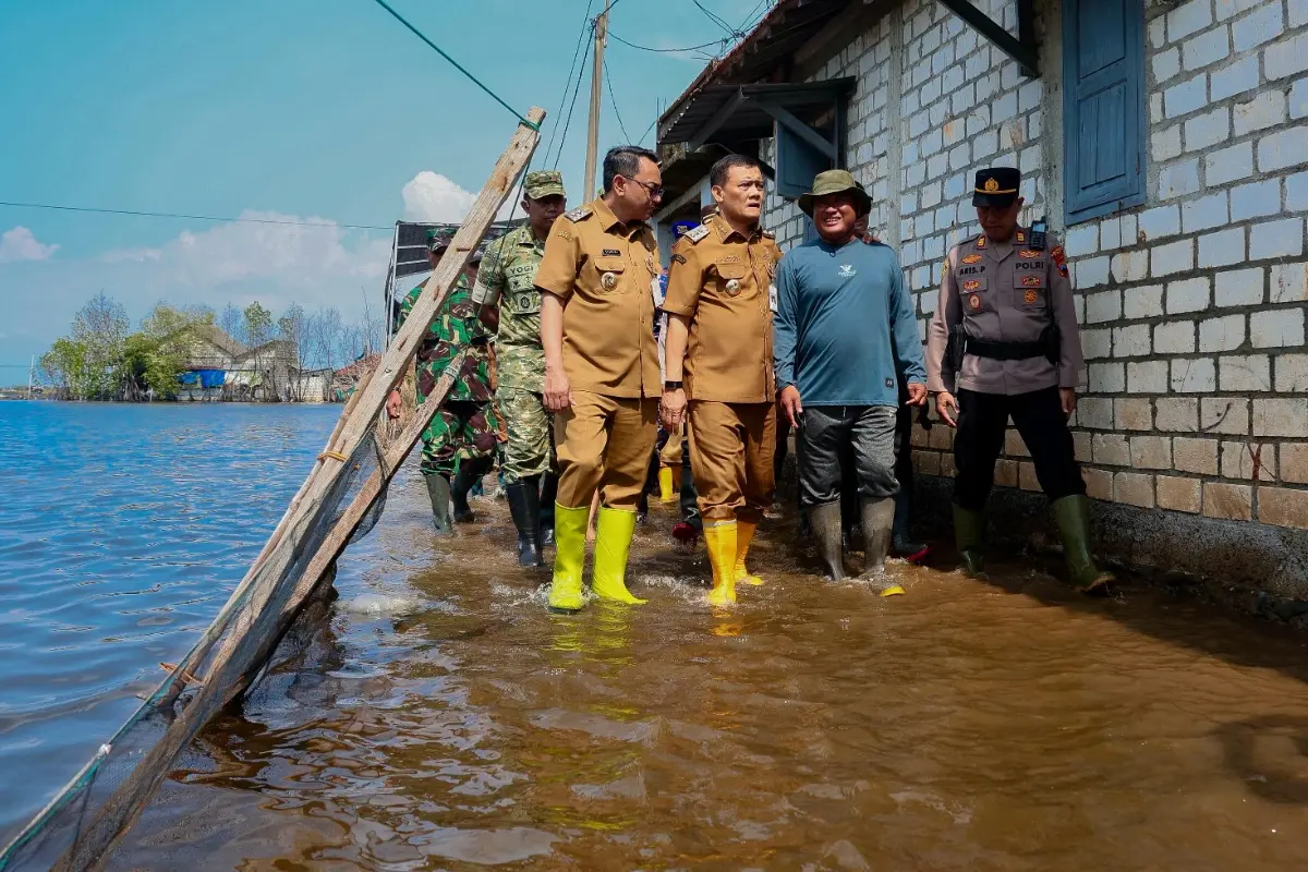 Ahmad Luthfi Prioritaskan Perbaikan Tanggul Jebol, Rob di Tayu Pati Segera Ditangani