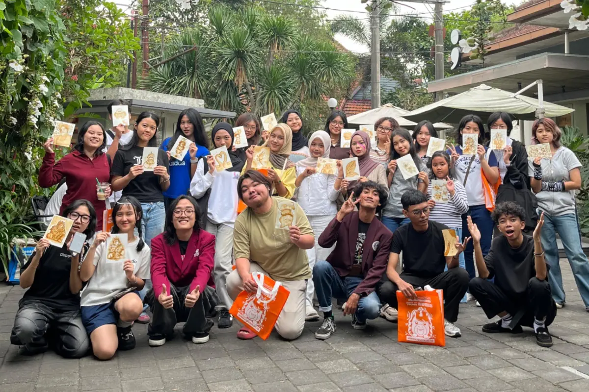 Workshop Melukis Kopi Kolaborasi Soga Too Bersama Putu Wardhani