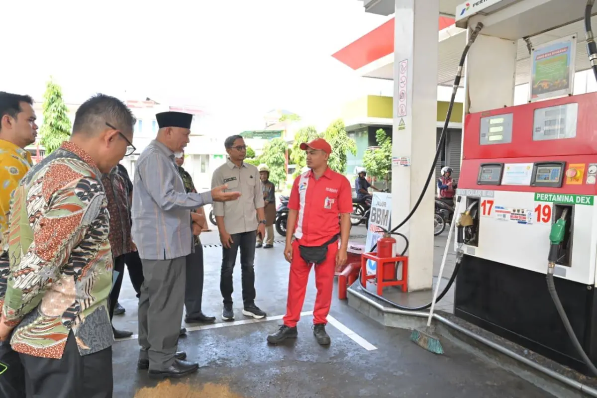 Sidak SPBU, Gubernur Mahyeldi Minta Pengawasan Distribusi BBM Subsidi Diperketat