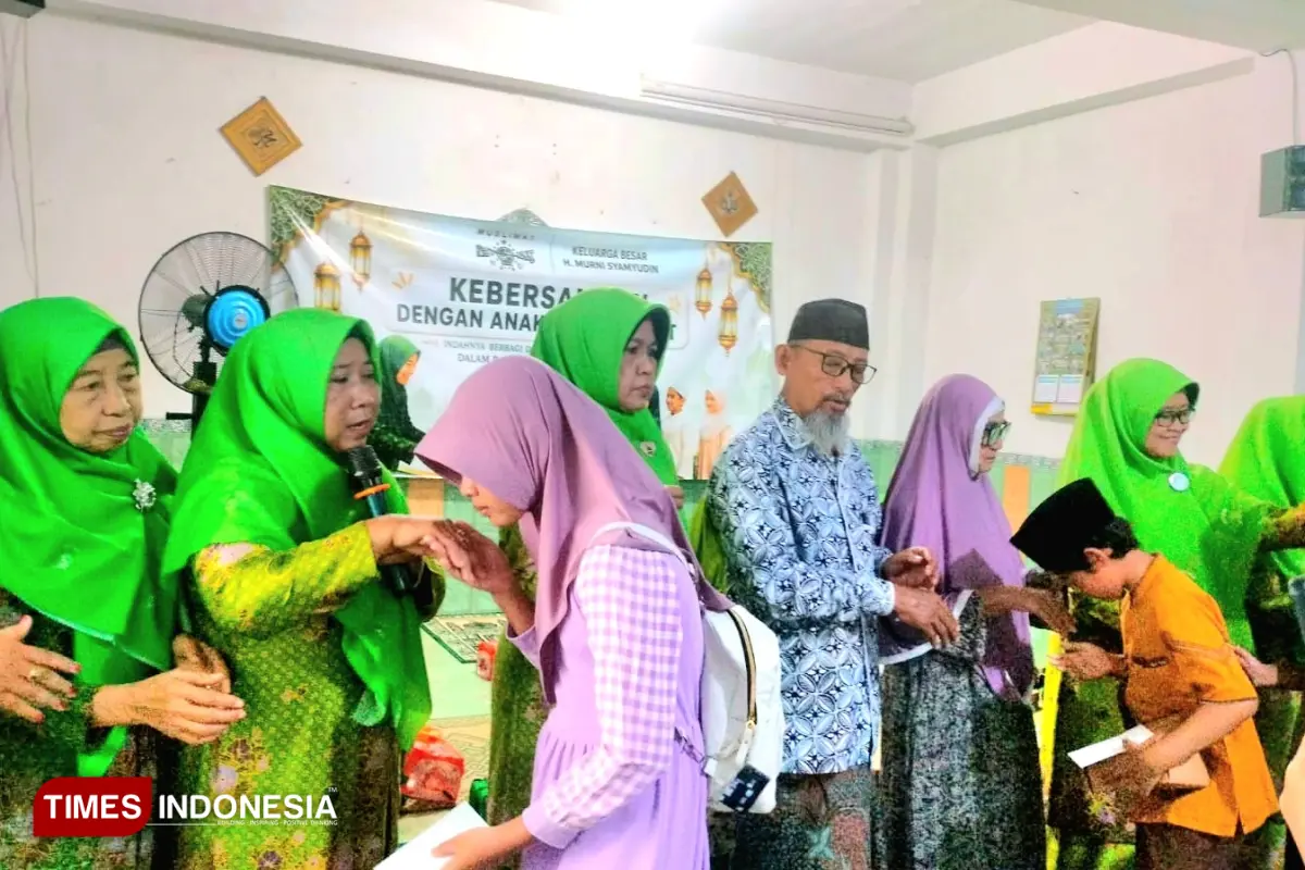 Peringati Yauma 'Asyura, Muslimat NU Pacitan Berbagi Kebahagiaan dengan 150 Anak Yatim