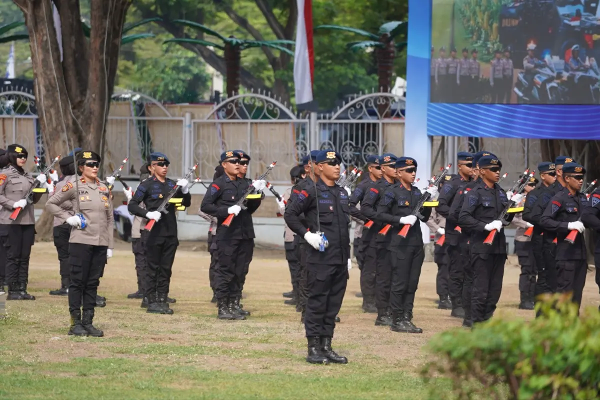 Momen Hari Bhayangkara ke-80, Tiga Personel Polda Sulteng Terima Penghargaan dari Presiden