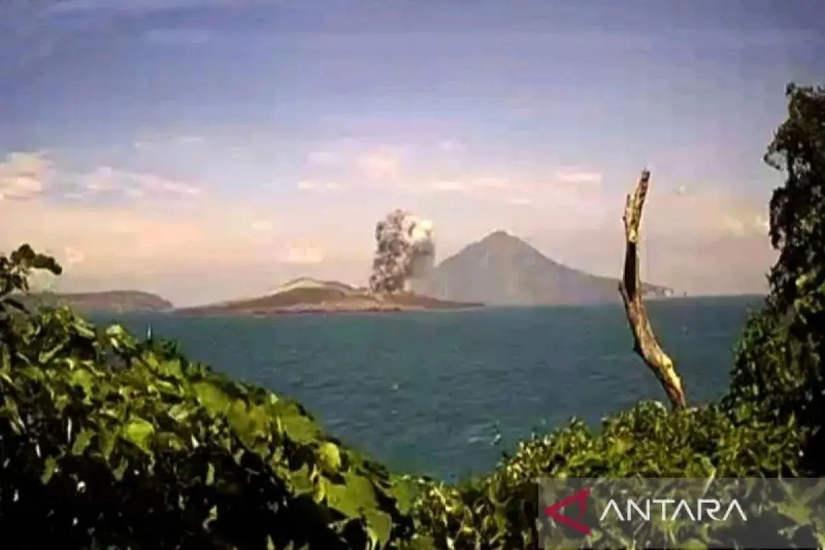Status Gunung Anak Krakatau Naik Jadi Siaga, Warga Diminta Jauhi Radius 5 Km