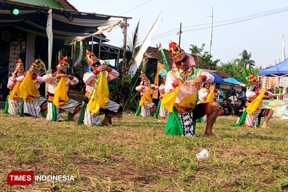 Hajat Bumi "Seni Lintas Perbatasan", Cara Warga Lembur Sumanding Wetan Kota Banjar Lestarikan Warisan Leluhur