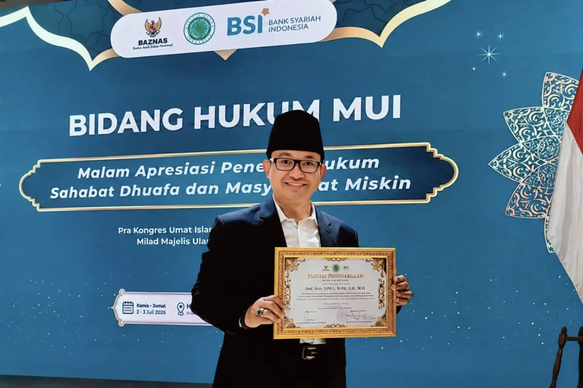 Ketua Umum GMPK Abd. Aziz Raih Penghargaan MUI atas Komitmen Bantuan Hukum Pro Bono