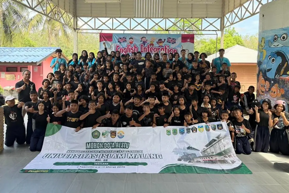 Mahasiswa KSM Internasional UNISMA Jadikan Melukis Media Edukasi Kreativitas Siswa Sekolah di Thailand