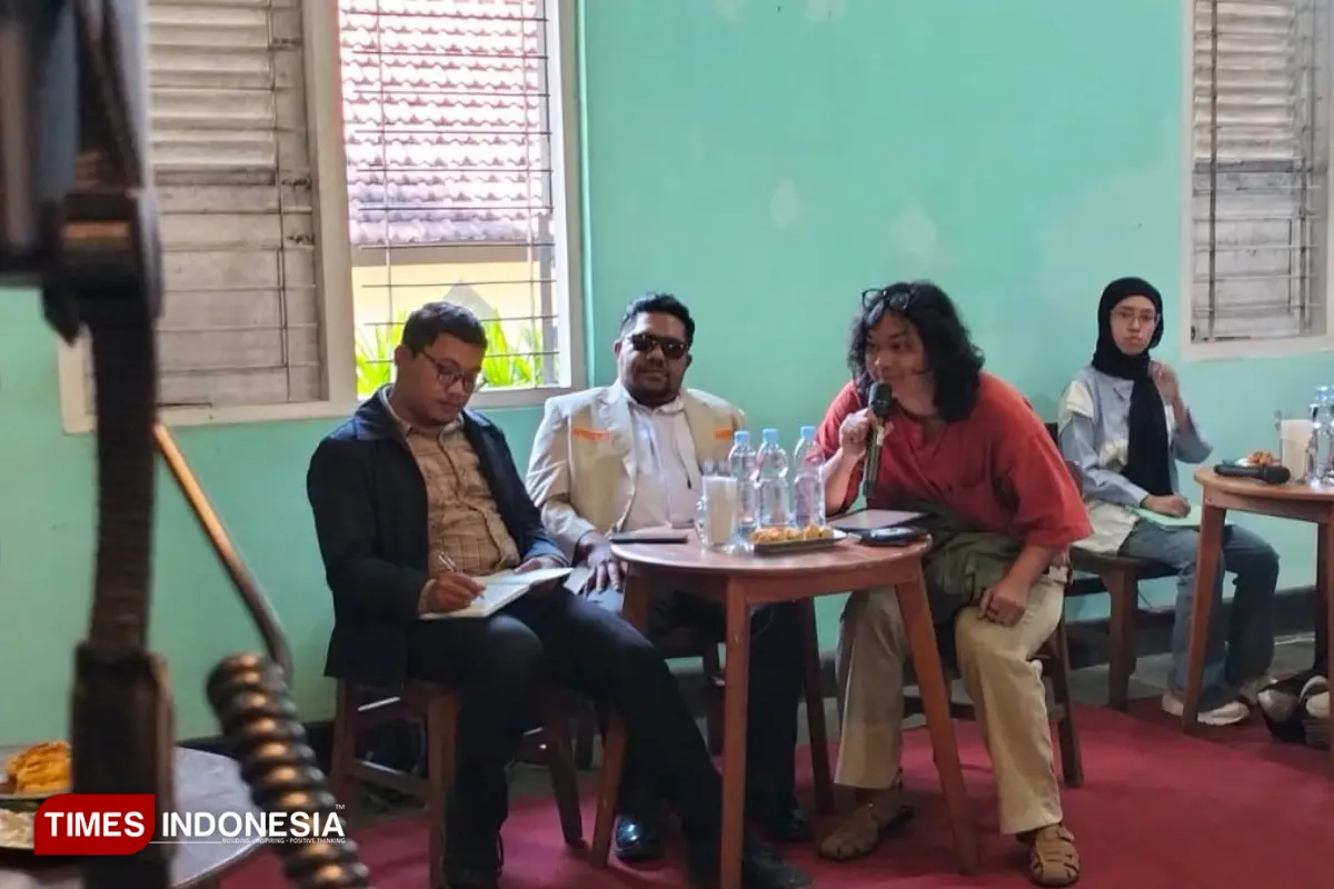 Aktivis di Malang Bredel Praktik Politik Adu Domba Prabowo-Griban dalam Polemik MBG