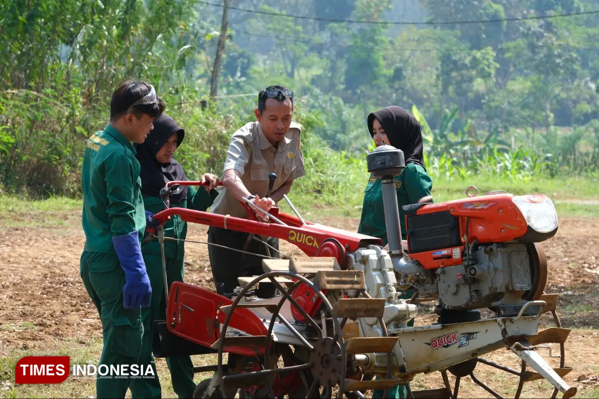 Siapkan Generasi Penggerak Mekanisasi Pertanian, Polbangtan Malang Gelar Bimtek Alsintan