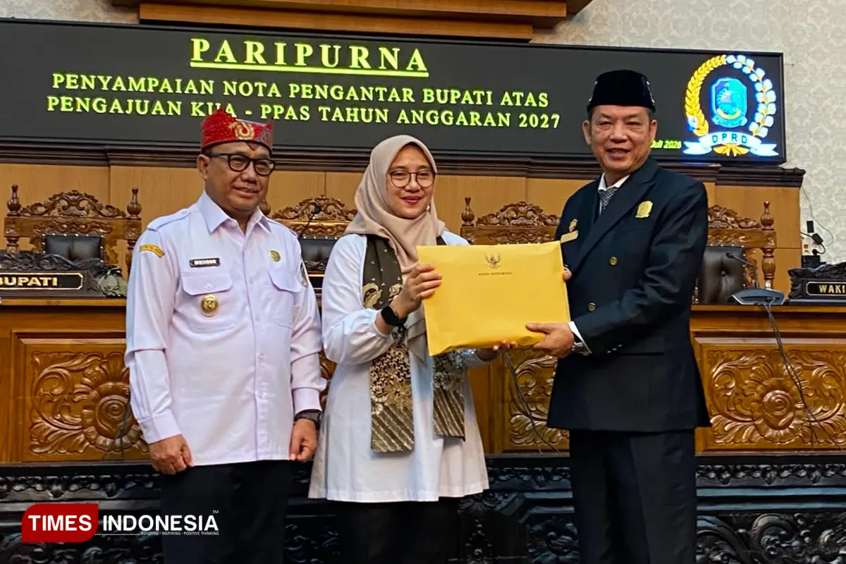 DPRD Banyuwangi Bahas KUA-PPAS 2027, Bupati Ipuk Targetkan Ekonomi Tumbuh 5,41 Persen