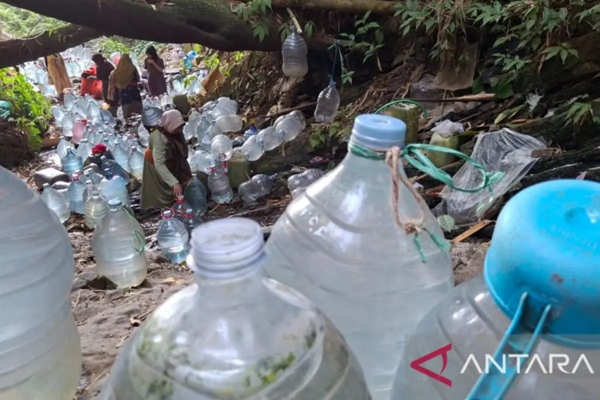 Kekeringan Melanda Cilegon, Warga Gunung Batur Andalkan Mata Air Alami