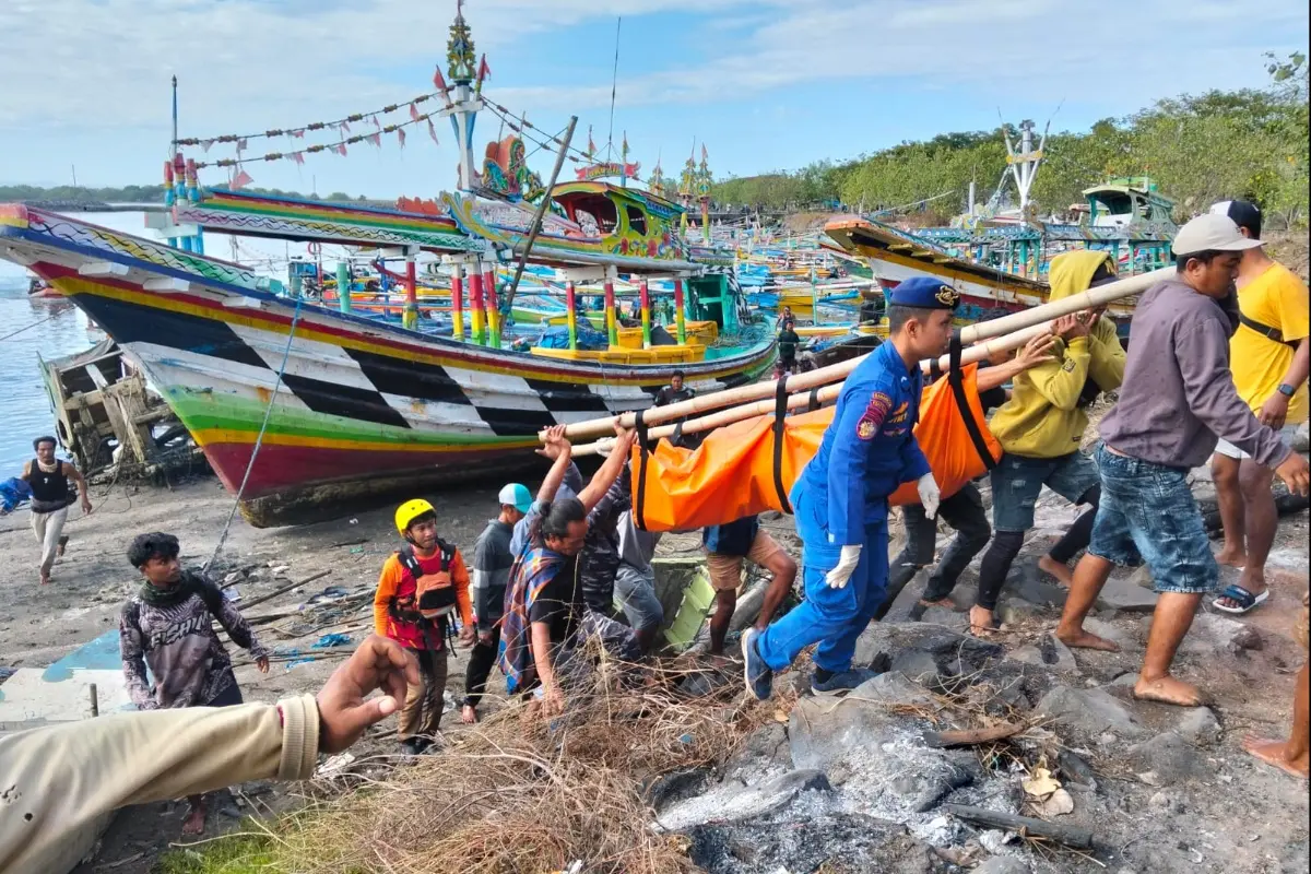 Empat Hari Dicari, Korban Terakhir Kapal Nelayan Terbalik di Banyuwangi Ditemukan