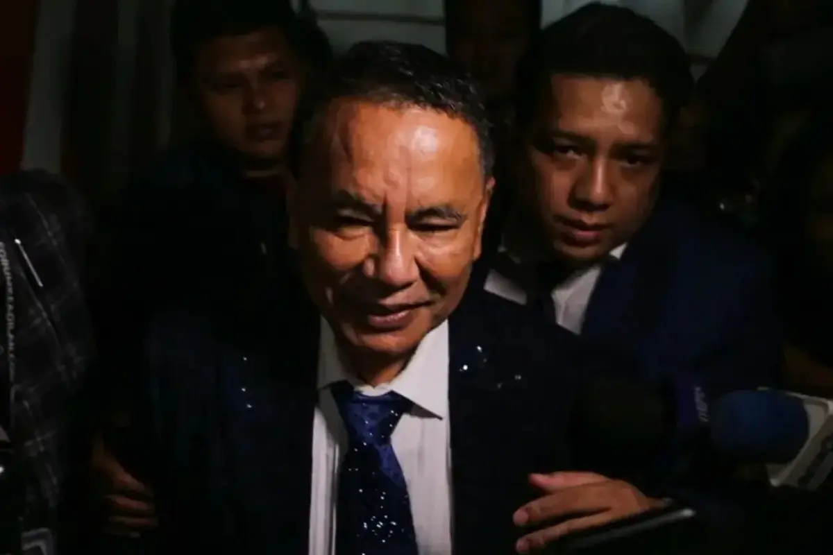 Hotman Paris Mundur sebagai Kuasa Hukum Febrie Adriansyah, Fokus Jalani Perawatan Kesehatan