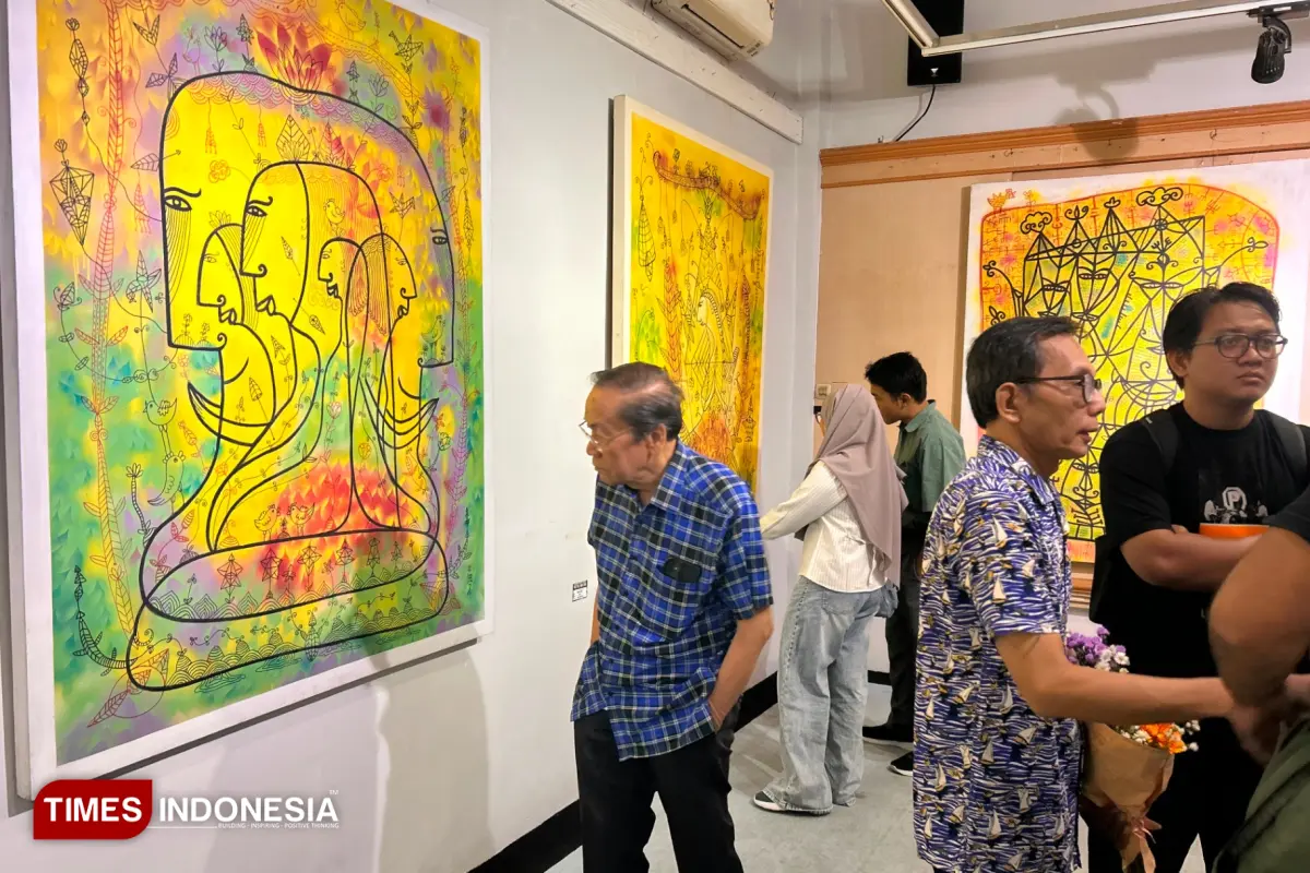 Pameran Tunggal, Agus Koecink Munculkan Lotus sebagai Simbol Kejernihan Pikiran