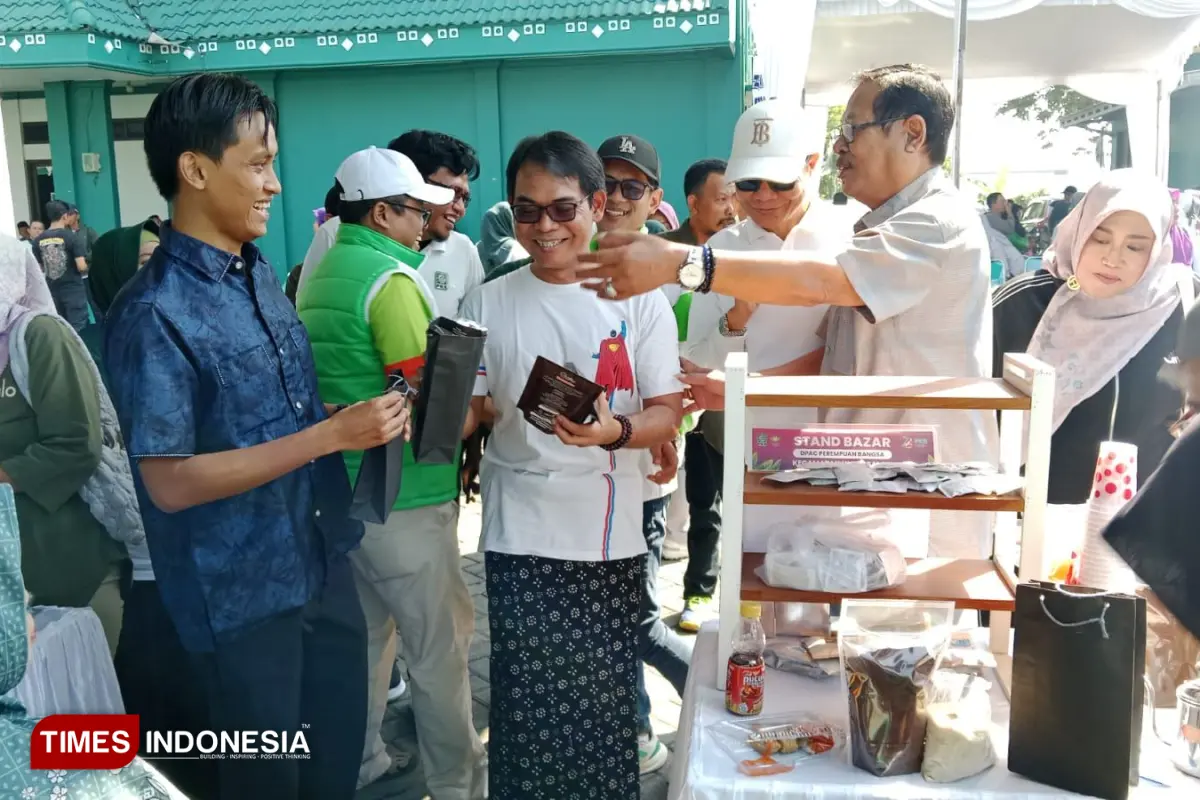 Dorong Pelaku Usaha Naik Kelas, Perempuan Bangsa Jombang Gelar Bazar UMKM di Momen Harlah ke-28 PKB