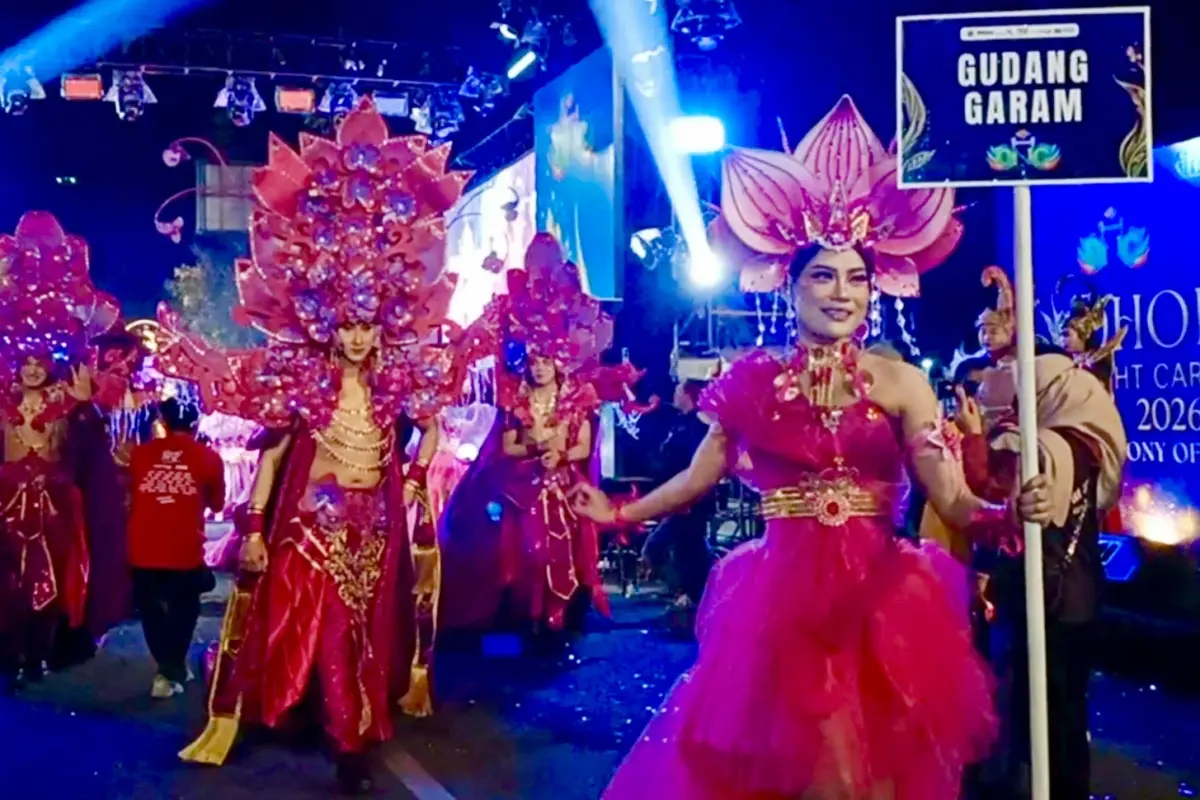 Meriahkan Dhoho Night Carnival 2026 Kediri, PT Gudang Garam Tbk Tampilkan Kerajaan Bunga Anggrek