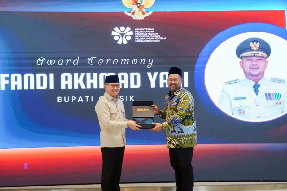 Bupati Gresik Dapat Apresiasi Menteri P2MI atas Perlindungan Anak Pekerja Migran